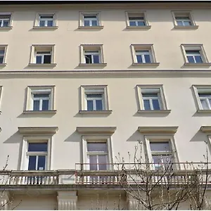 B3 Apartman