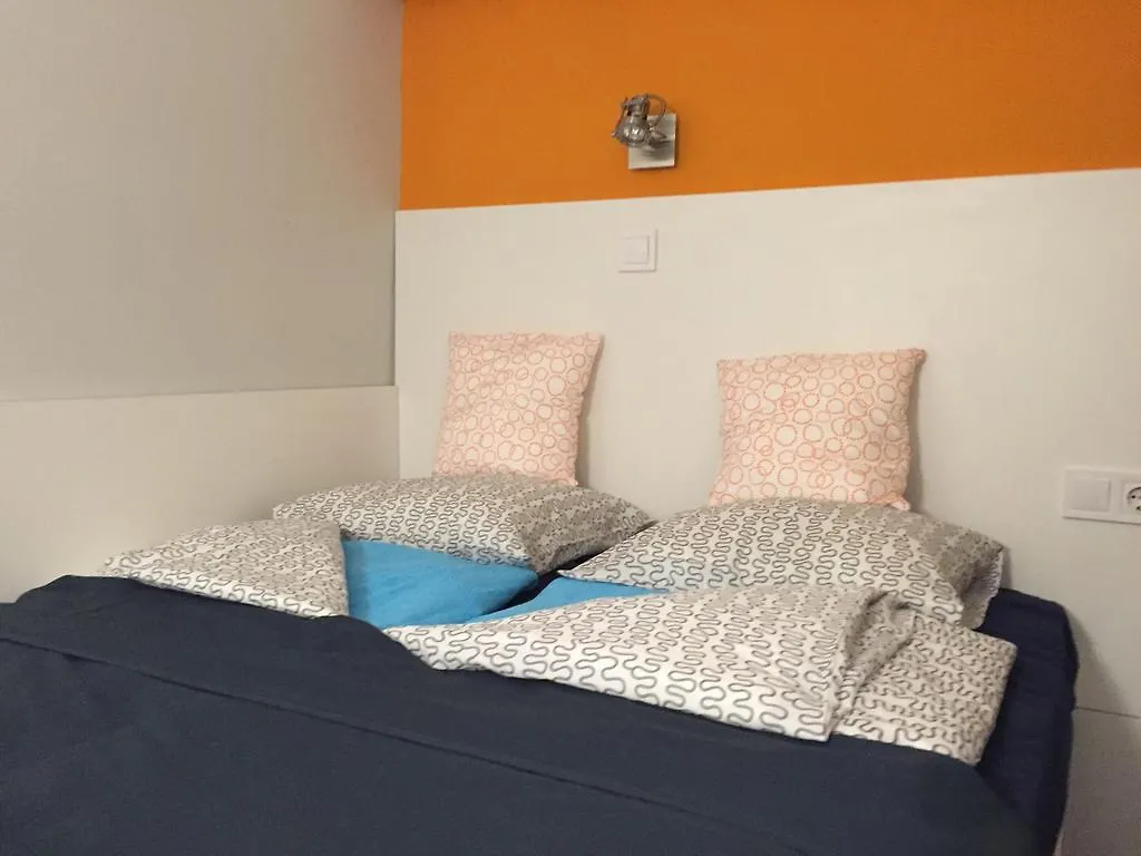 Kontakt z Cozy Apartments